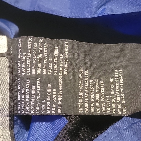 High Sierra Sport Waterproof Rain jacket. Large - Picture 3 of 8